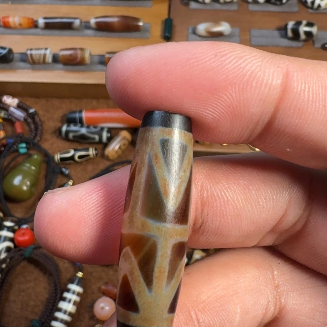玛瑙/玉髓未镶嵌珠宝奇石