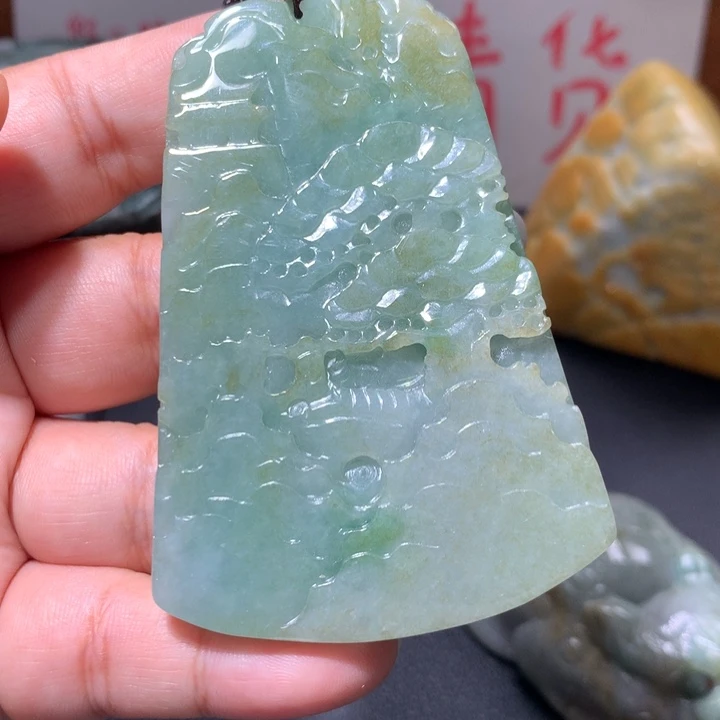 翡翠未镶嵌颈饰保真天然A货翡翠