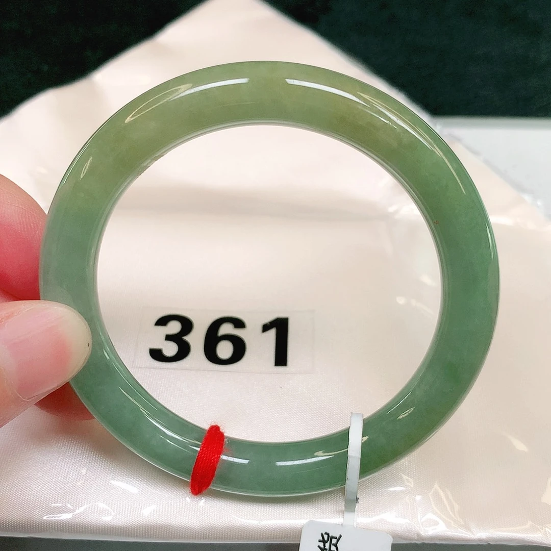 翡翠手镯（圆镯）未镶嵌361