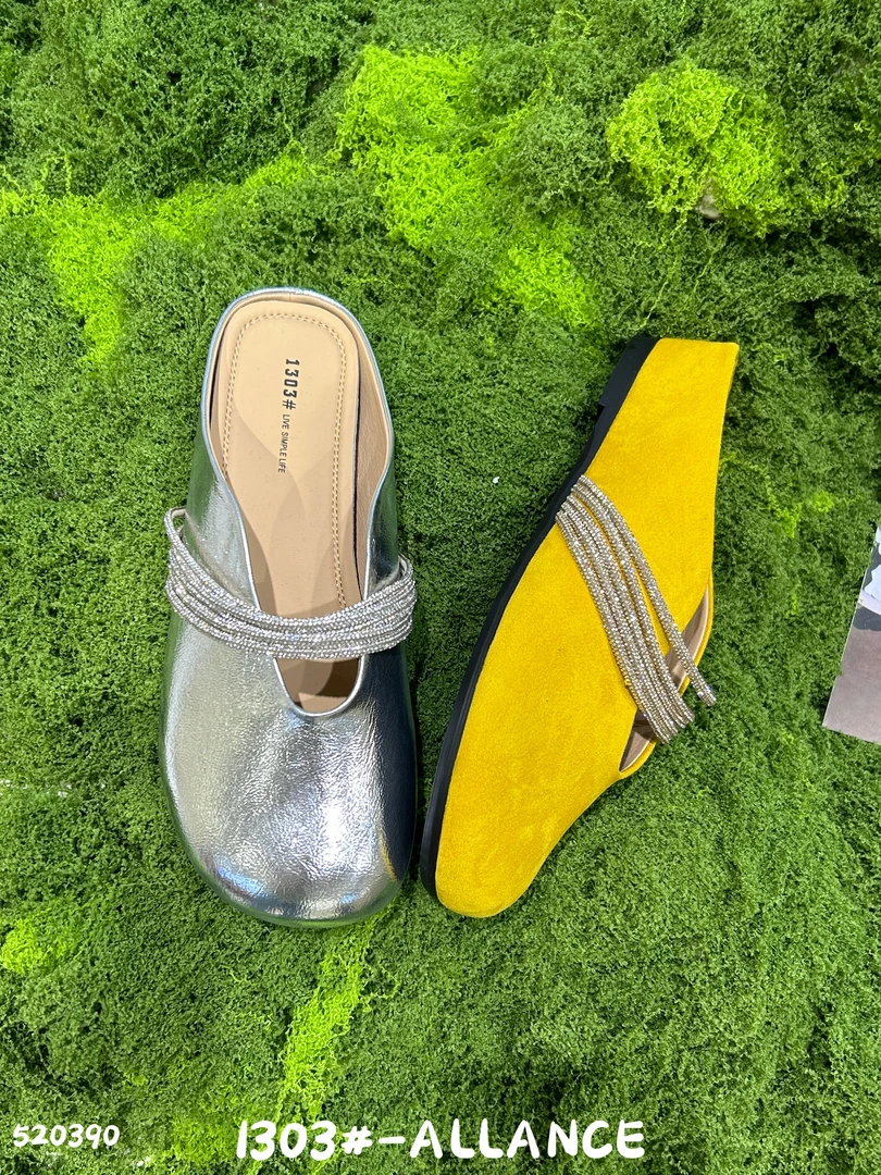 日常平底鞋平底夏季包头拖