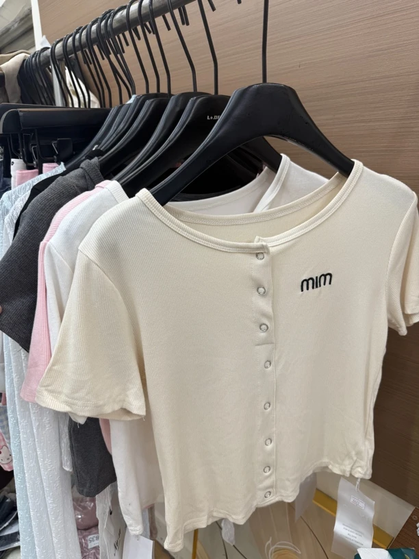 刺绣辣妹糖果色小上衣