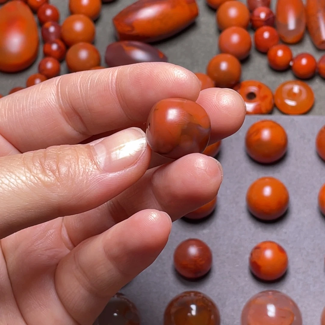 小***布南红玛瑙未镶嵌南红原矿南红老型15.2×14.9毫米