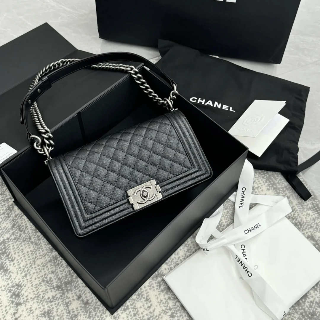 99新 Chanel/香奈儿 Chanel黑银Leboy单肩包25040086-03