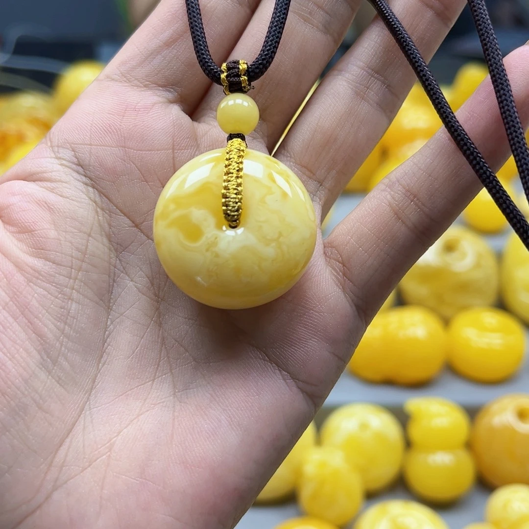 蜜蜡未镶嵌珠宝奇石