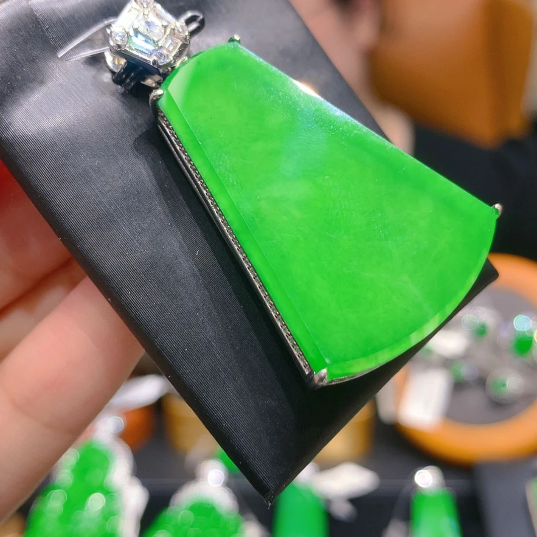 【闪购商品】颈饰银S925镶嵌翡翠5柒姐