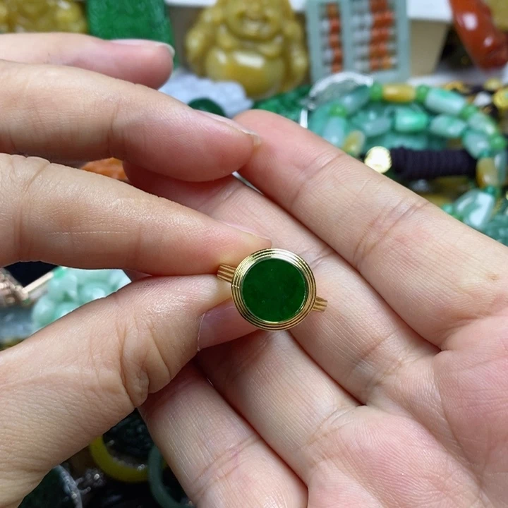 翡翠吊坠(不含链)未镶嵌微***A