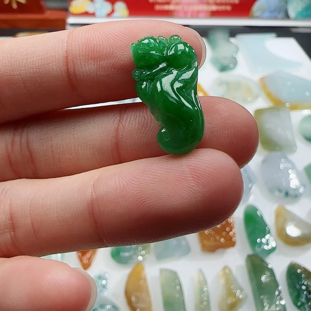 定制翡翠未镶嵌翡翠定制