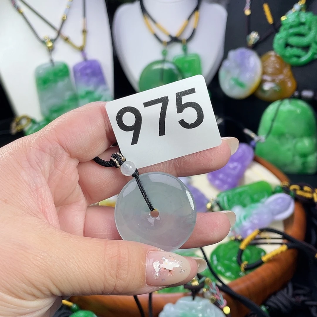 翡翠未镶嵌吊坠(赠链)