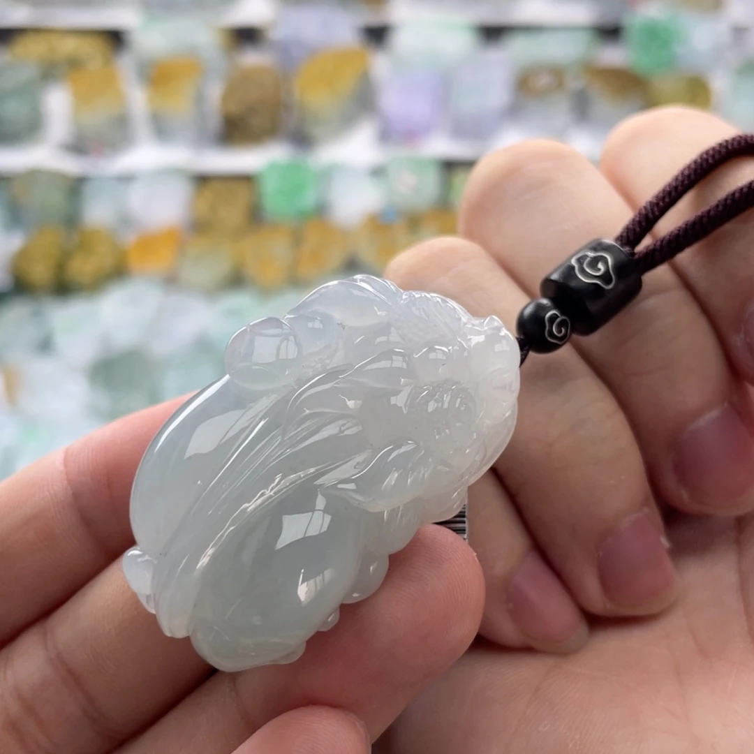 翡翠未镶嵌颈饰貔貅17