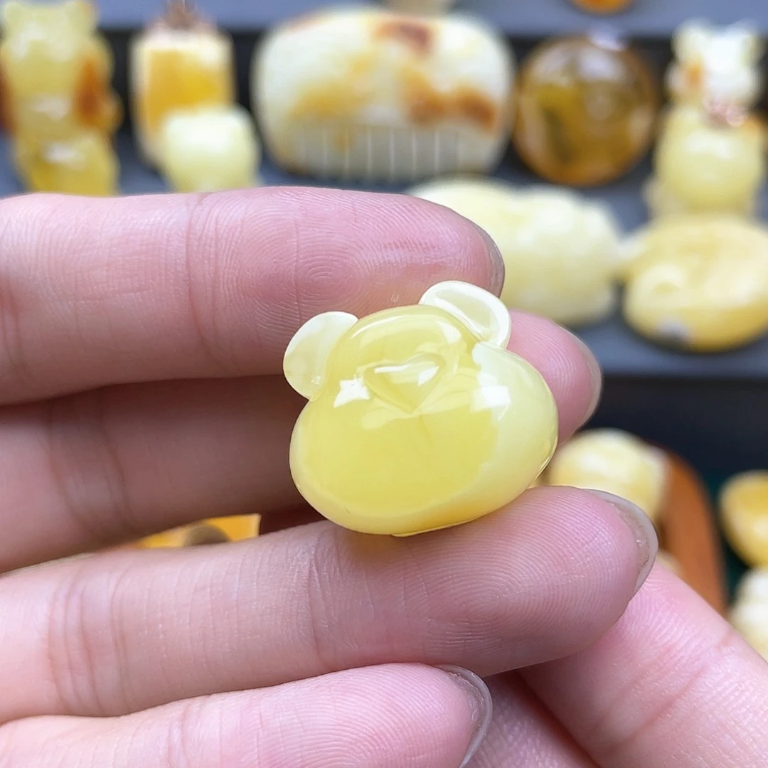 琥珀裸石未镶嵌蜜蜡