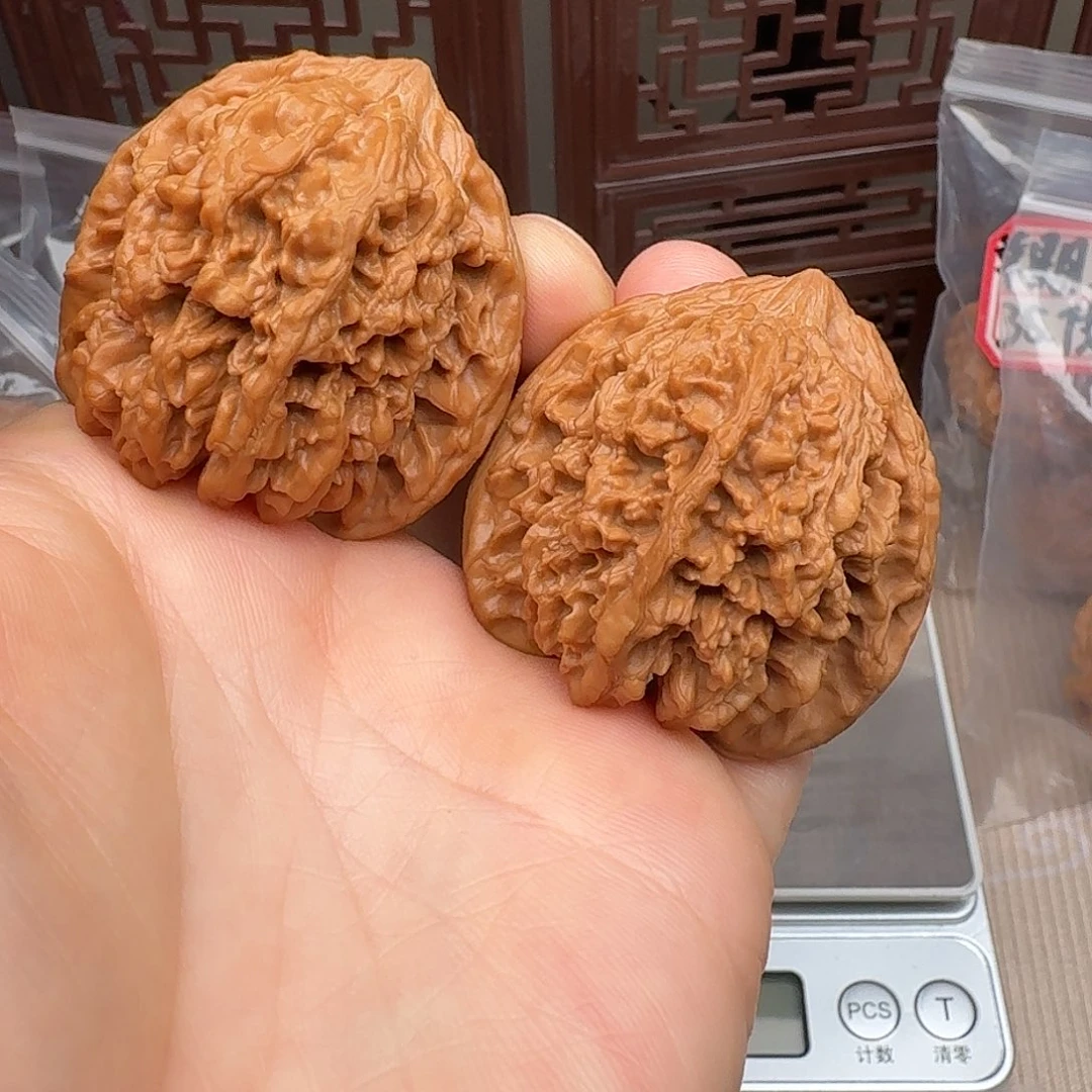 广***鸣把件文玩核桃满天星