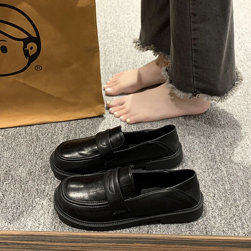 小皮鞋英伦风单鞋女2025春季新款平底乐福鞋百搭黑色工作鞋一脚蹬