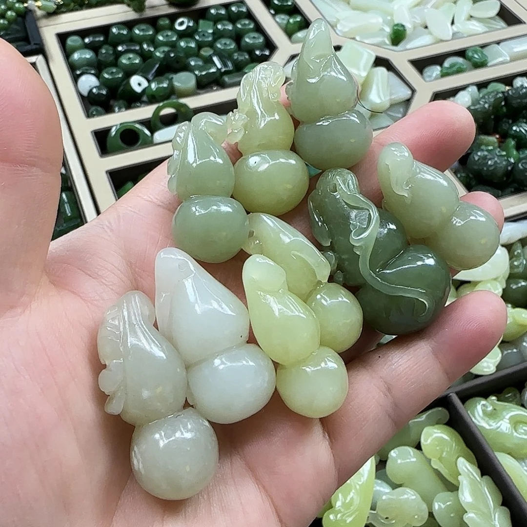 和田玉未镶嵌珠宝奇石