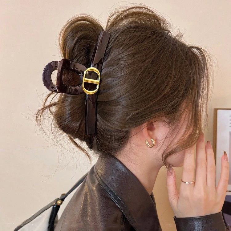 复古金标抓夹女冬日高级感鲨鱼夹2024新款发夹子后脑勺显发量发饰