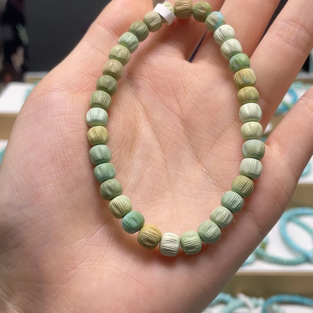 绿松石未镶嵌珠宝奇石38