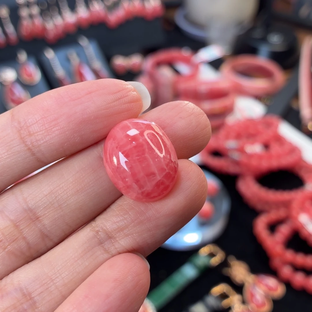 菱锰矿（红纹石）未镶嵌珠宝半成品4.604g樱花粉裸石