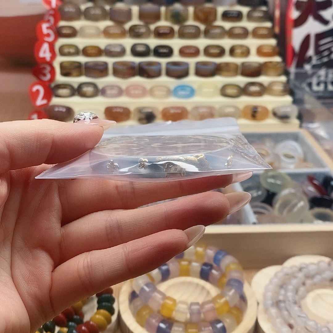 月***海未镶嵌戒指玛瑙/玉髓