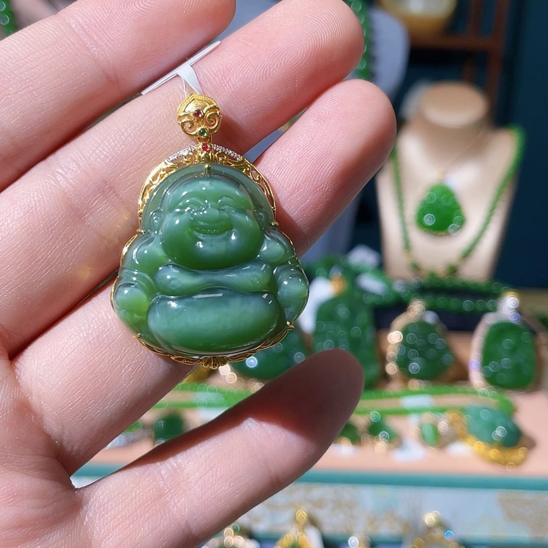 和田玉吊坠18K金镶嵌润*儿