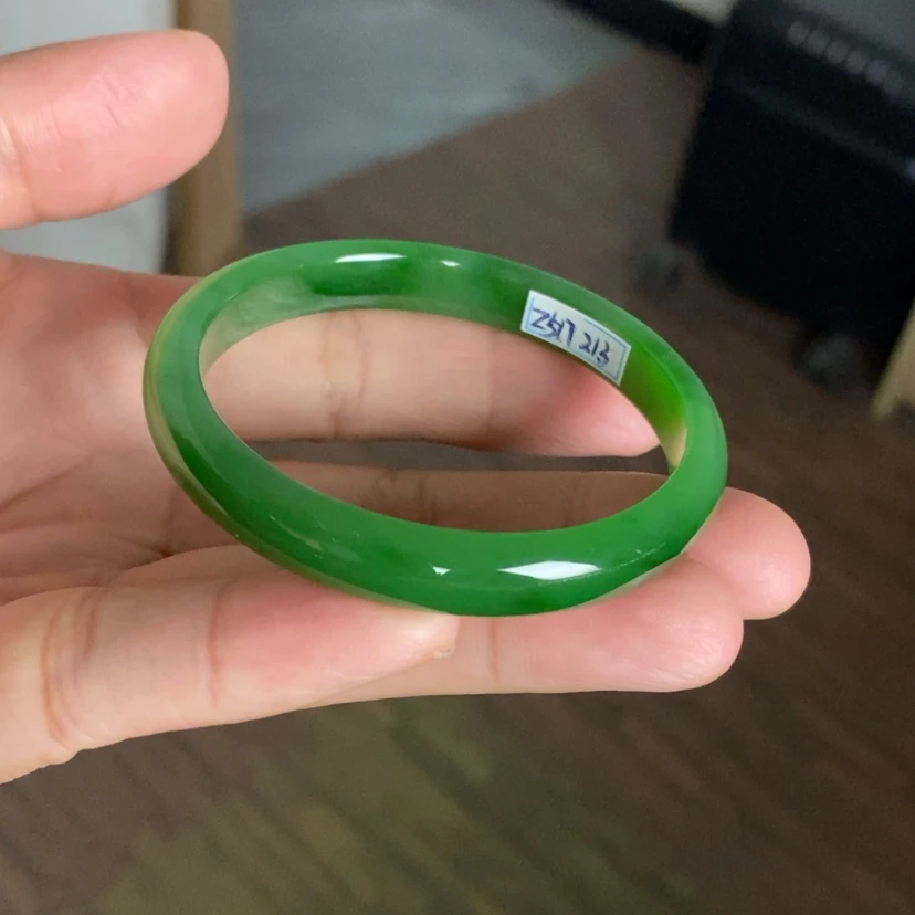 【闪购商品】未镶嵌手镯和田玉（碧玉）