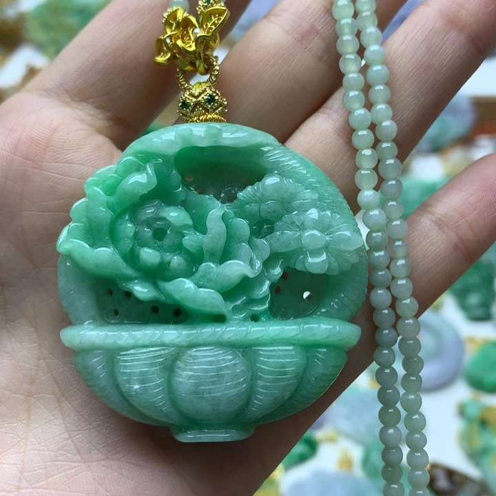 颈饰未镶嵌翡翠翡翠