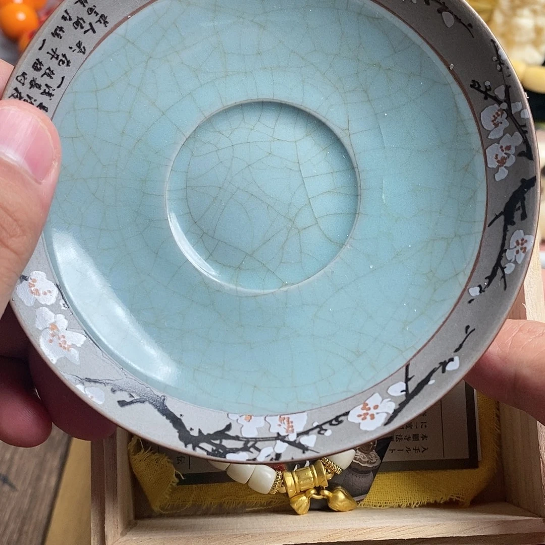 碟瓷器制作工艺精湛