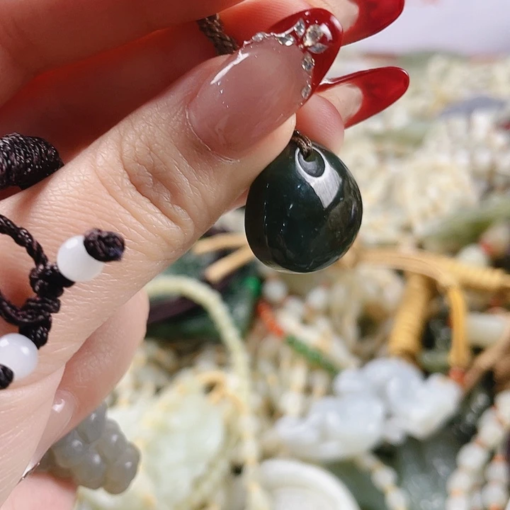 未镶嵌和田玉挂件