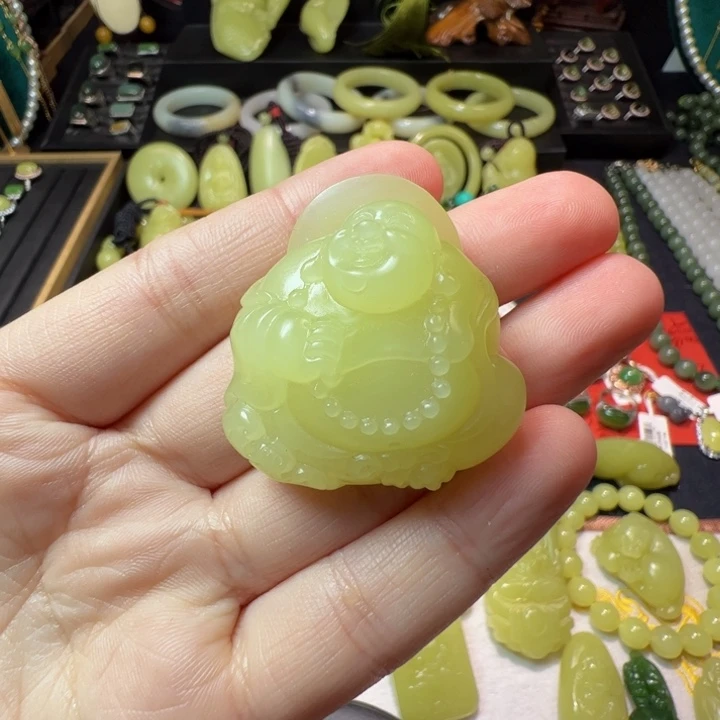 和田玉（黄玉）颈饰未镶嵌