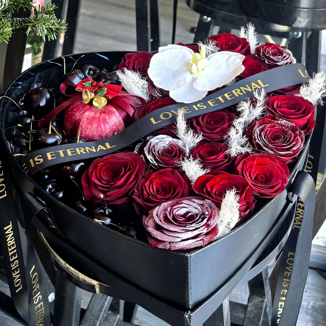 圣诞花束礼盒日喀则同城全国配送送女友生日鲜花