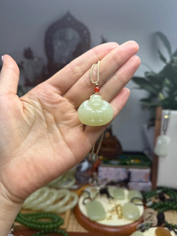 《新人优惠》青海淡黄口抱抱佛女士