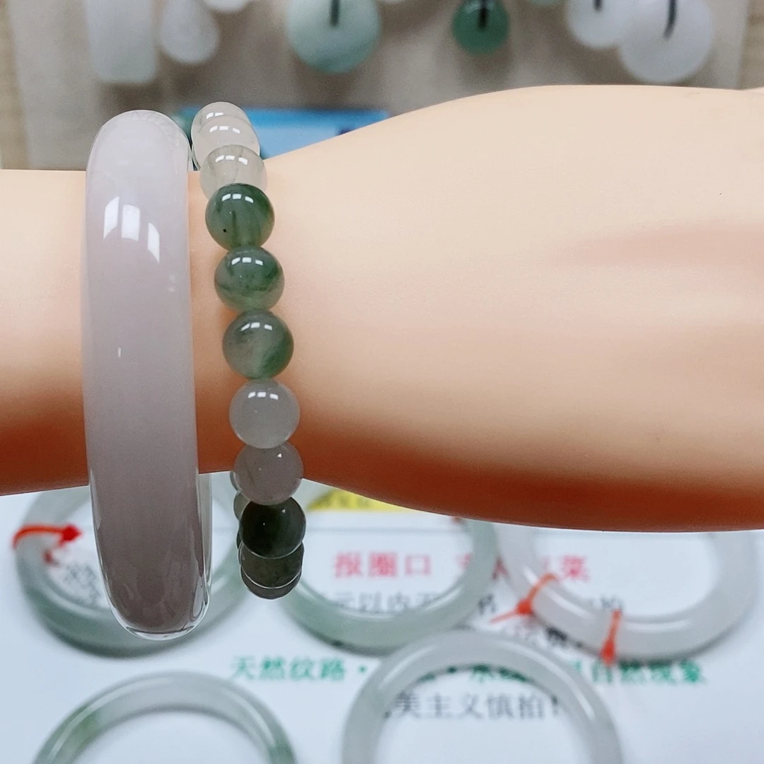 未镶嵌手镯石英质玉桃****止天山1