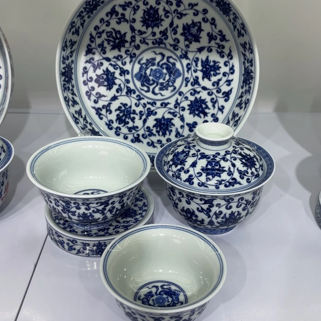 熊****景德镇陶瓷五件套无礼盒