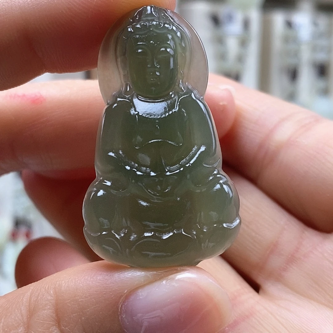 和田玉未镶嵌颈饰包容