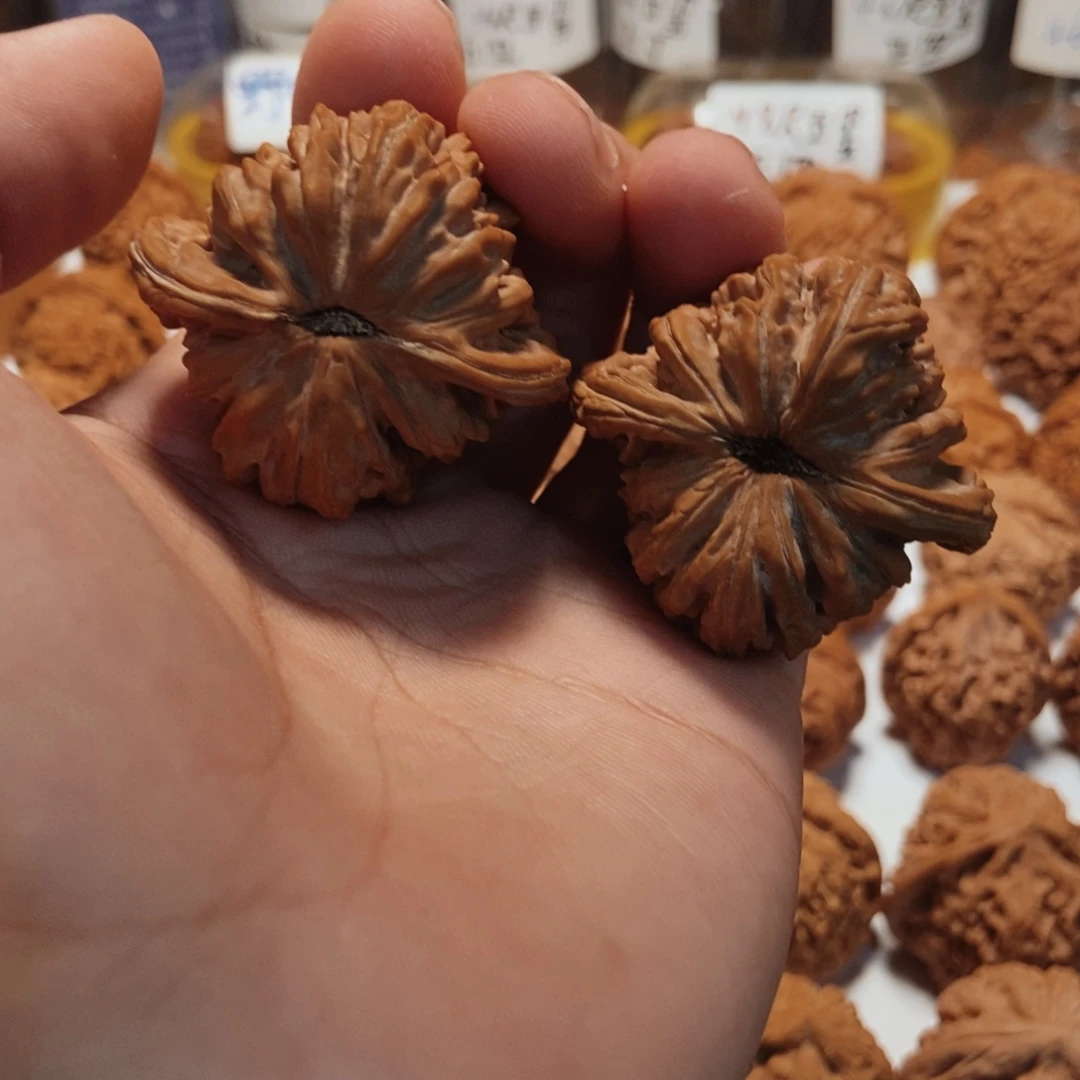 文玩核桃吊坠淡*哥四座楼
