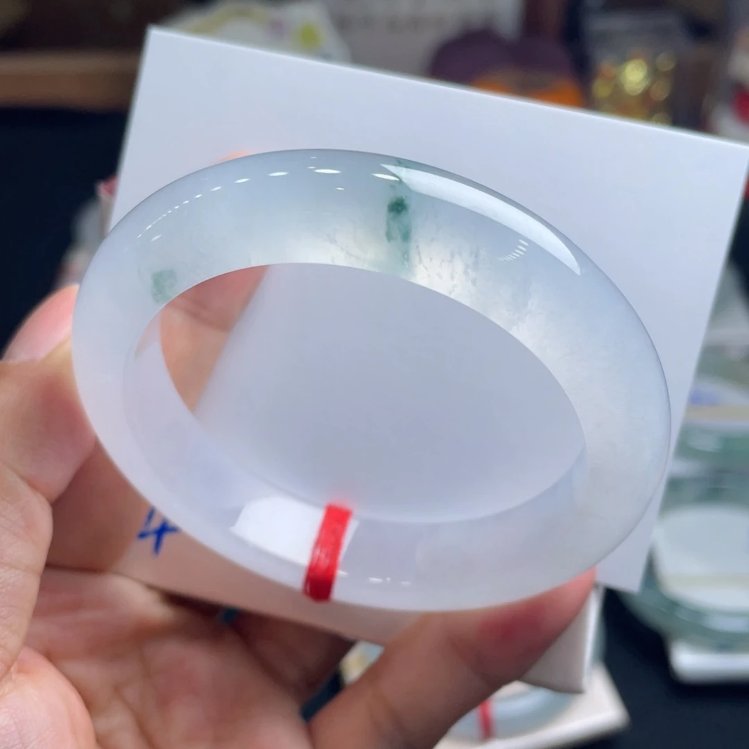 L***N翡翠未镶嵌手镯订金