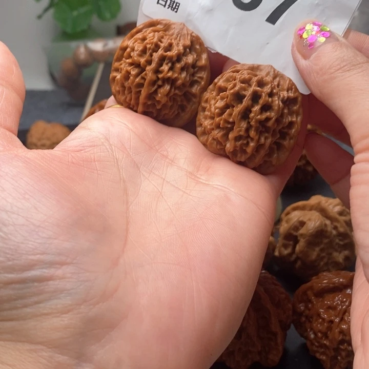 吉***祥文玩核桃吊坠全品38秦闷367