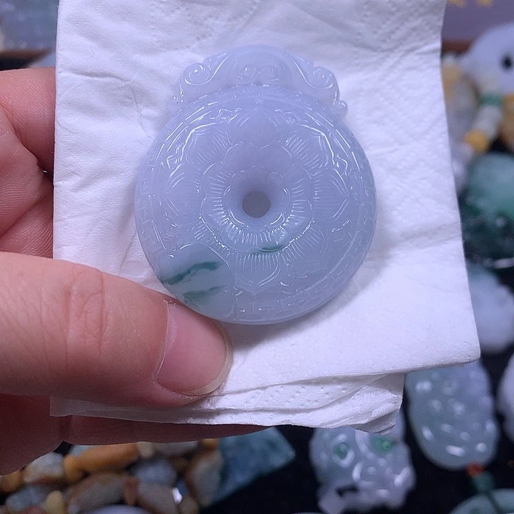 翡翠未镶嵌颈饰仿古扣