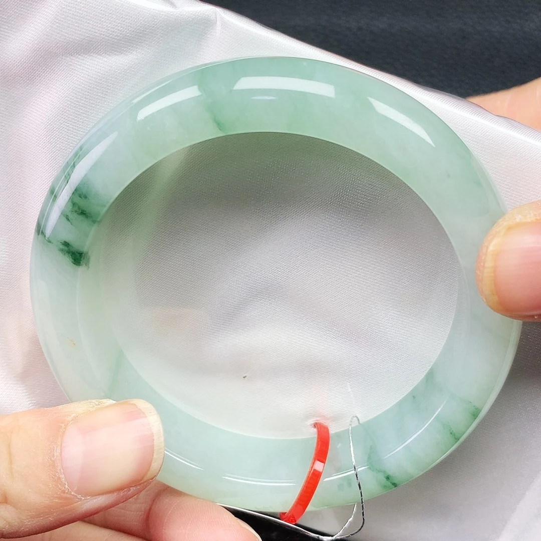 翡翠手镯未镶嵌56+圈