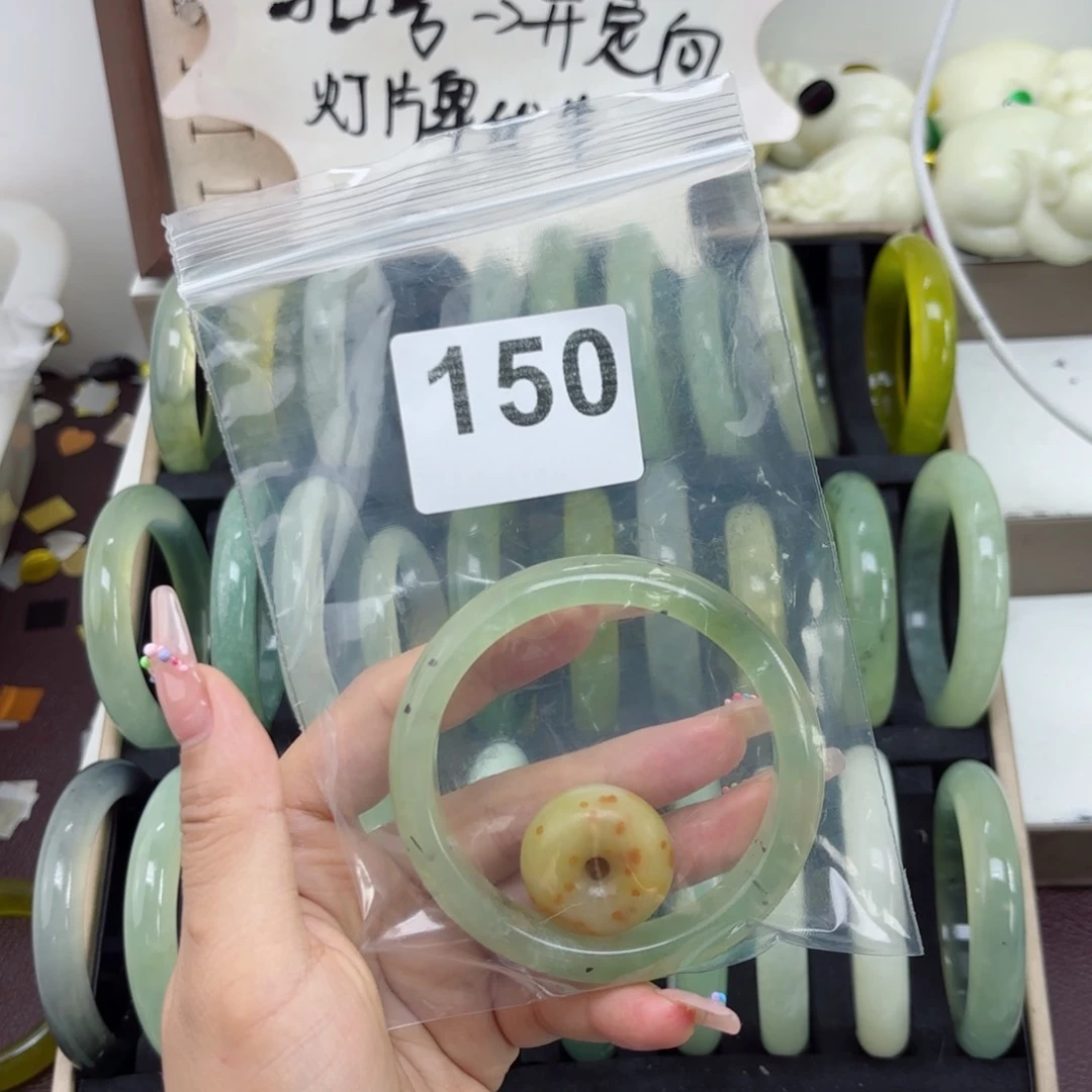 蛇纹石玉未镶嵌手镯莫****9