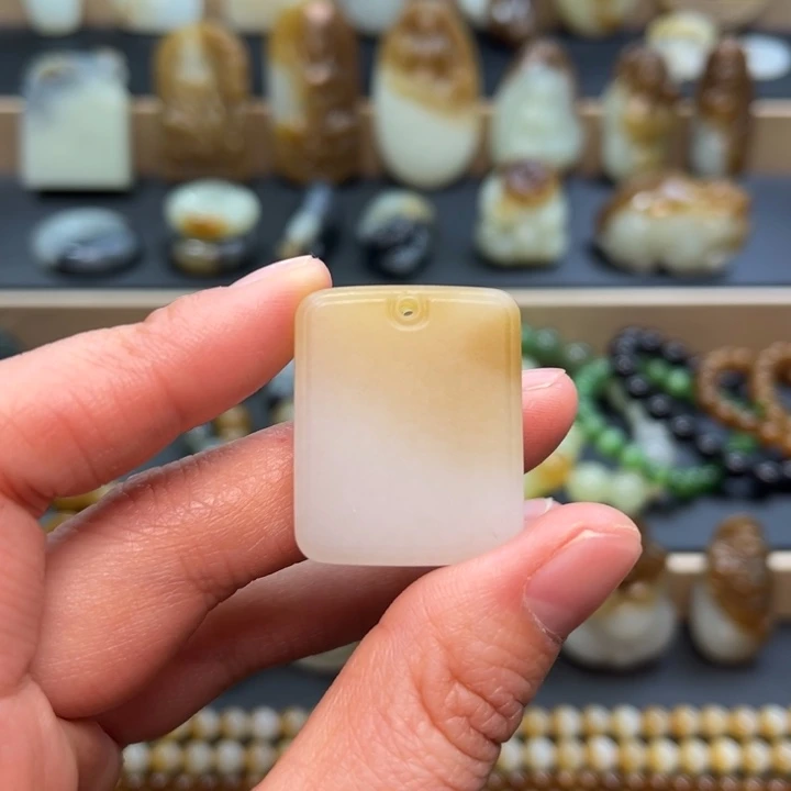 和田玉颈饰未镶嵌常*定制