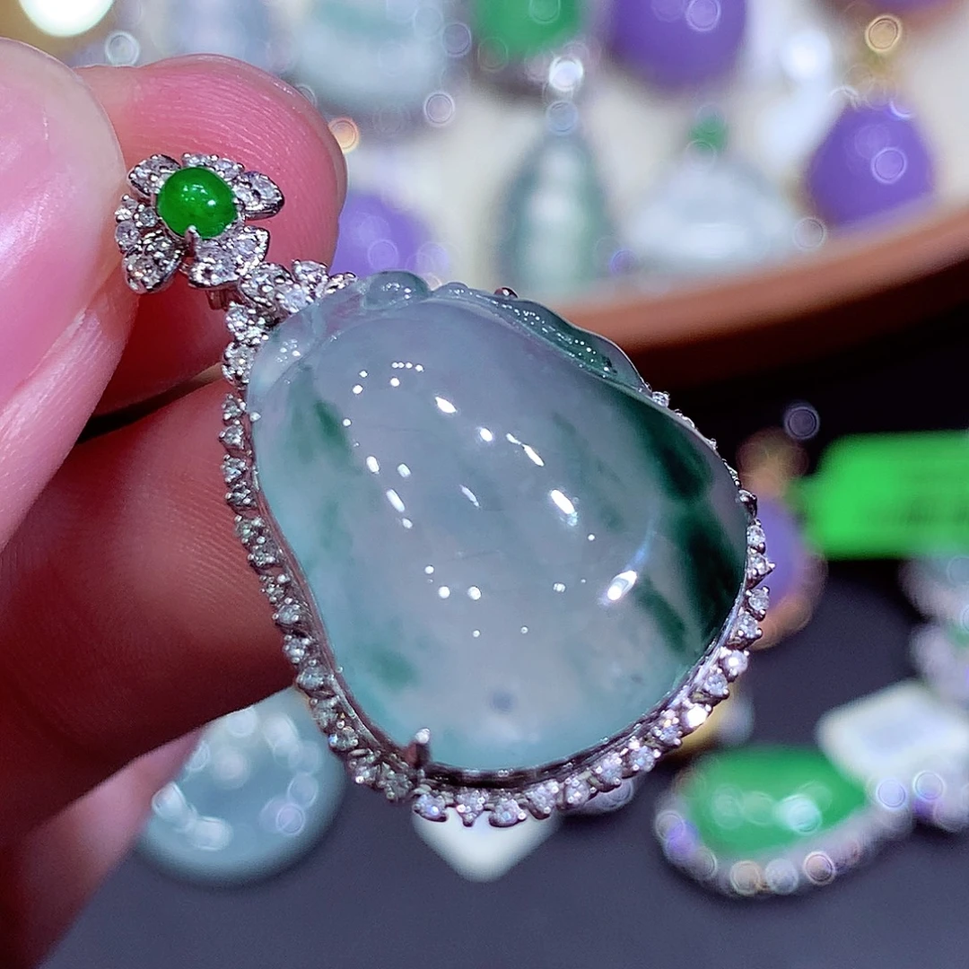 翡翠18K金镶嵌吊坠(不含链)