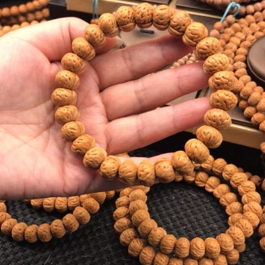 吊坠桃核蟠桃145