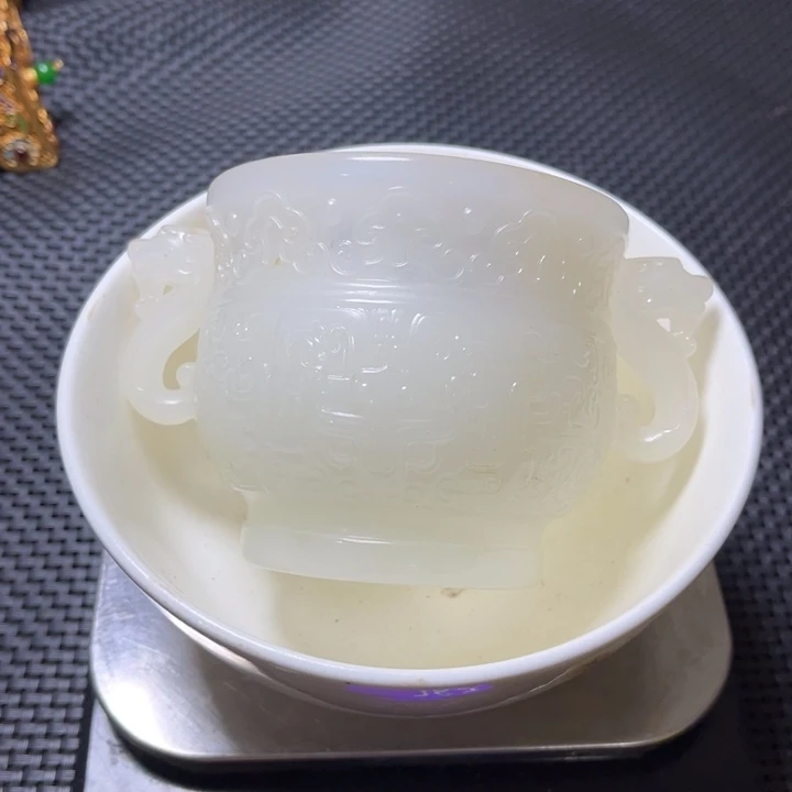 摆件《**》瓷器和陶瓷的