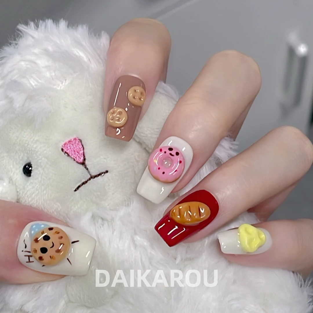 酥脆记忆 黛卡柔 预售 每分每刻  短椭圆 中椭圆手工穿戴甲10片