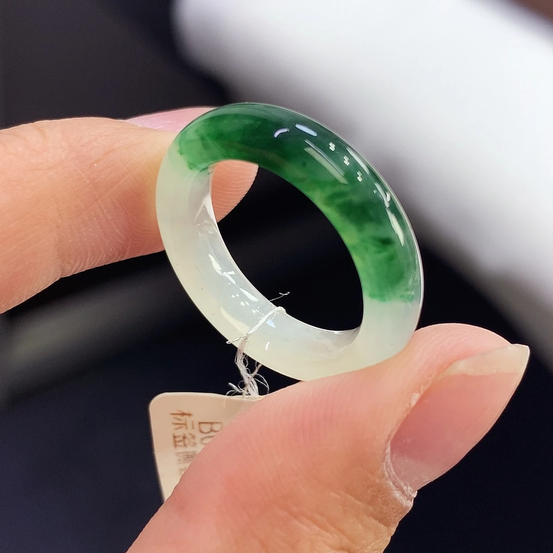 翡翠未镶嵌戒指15号