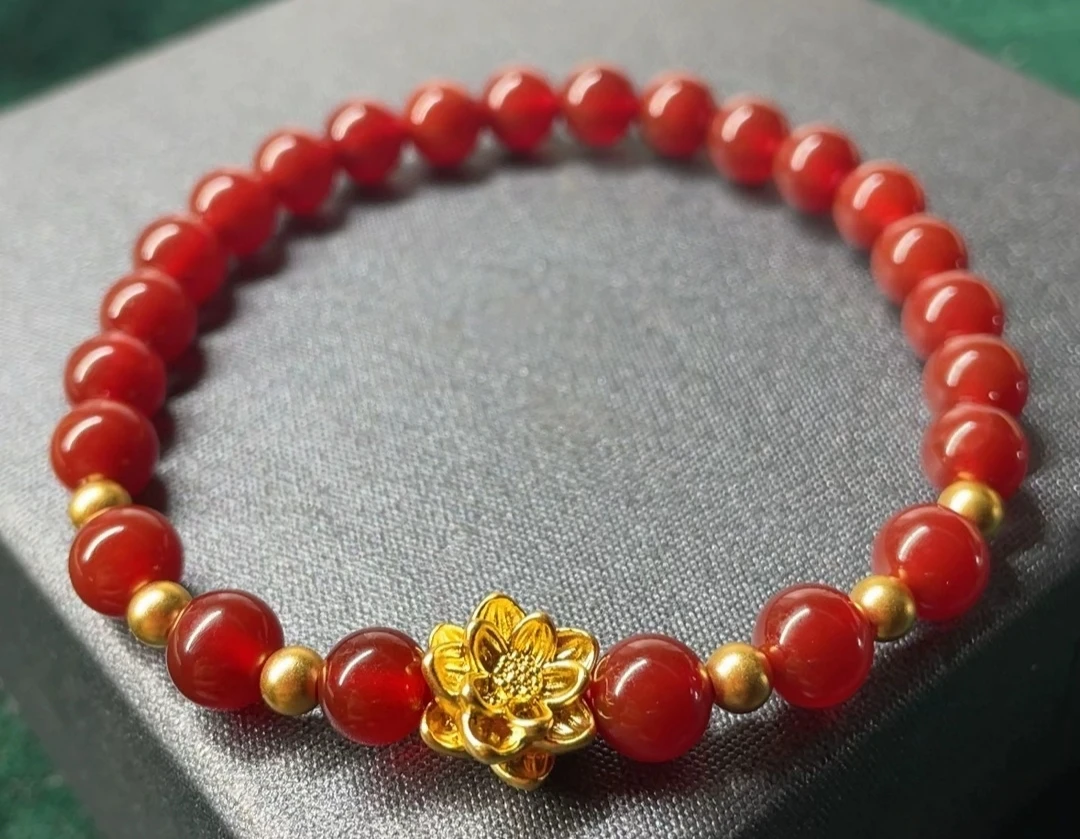 B(010）足金莲花+3.5mm金珠6颗（赠卡六红玉 髓）多样性发货