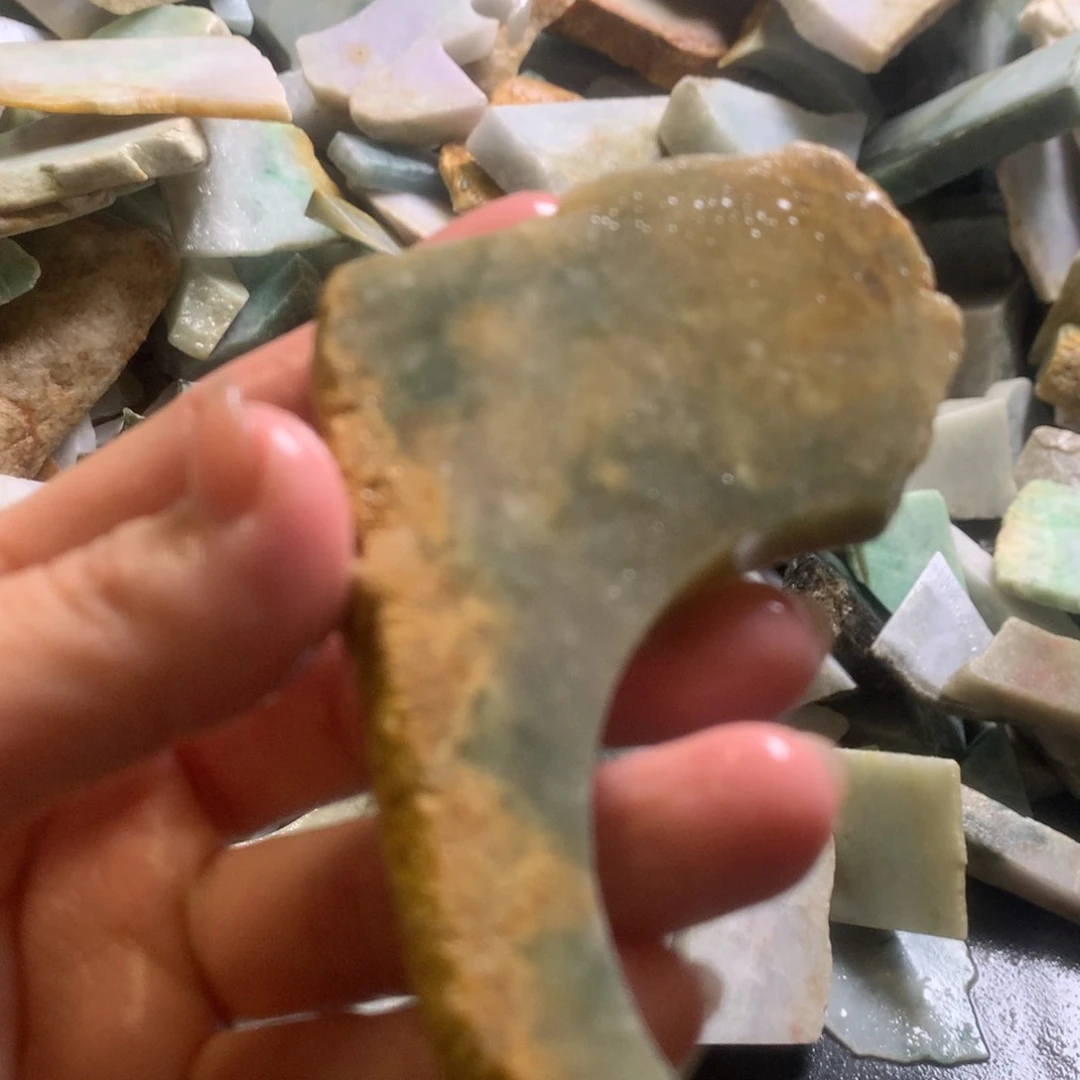 翡翠颈饰未镶嵌缅甸翡翠