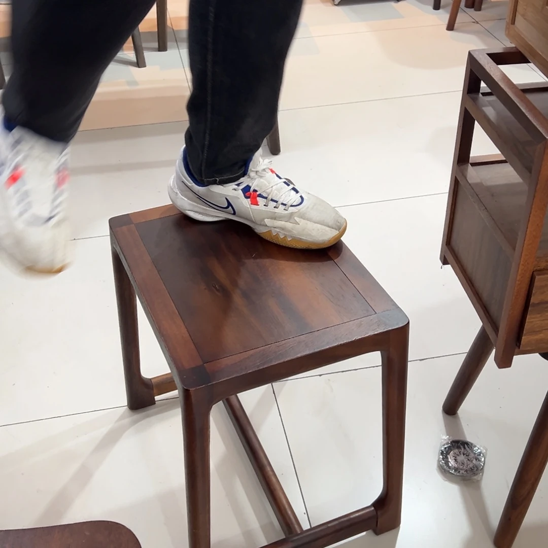 木刚刚黄价格和黄金季节哈