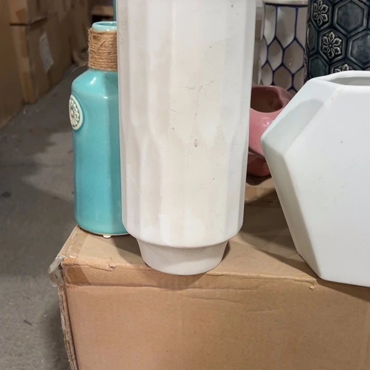 陶瓷花瓶摆件外贸出口（微瑕）