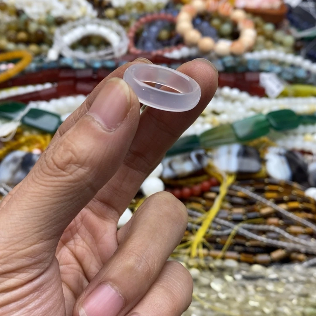 未镶嵌玛瑙/玉髓珠宝半成品一颗天然17内径荔枝冻玛瑙跑环