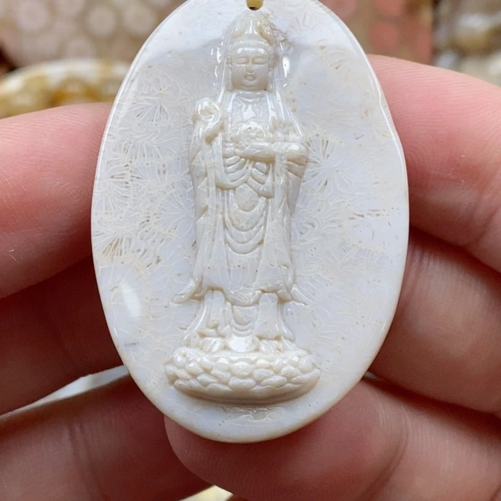 硅化珊瑚（珊瑚玉）颈饰未镶嵌